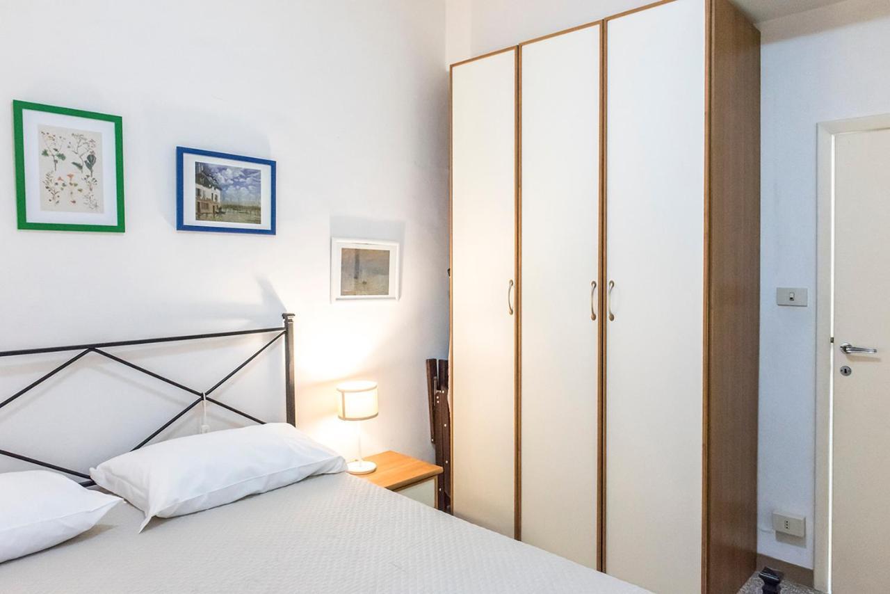 N050 - Numana, Trilocale In Centro Con Portico E Posto Auto Apartment Ngoại thất bức ảnh